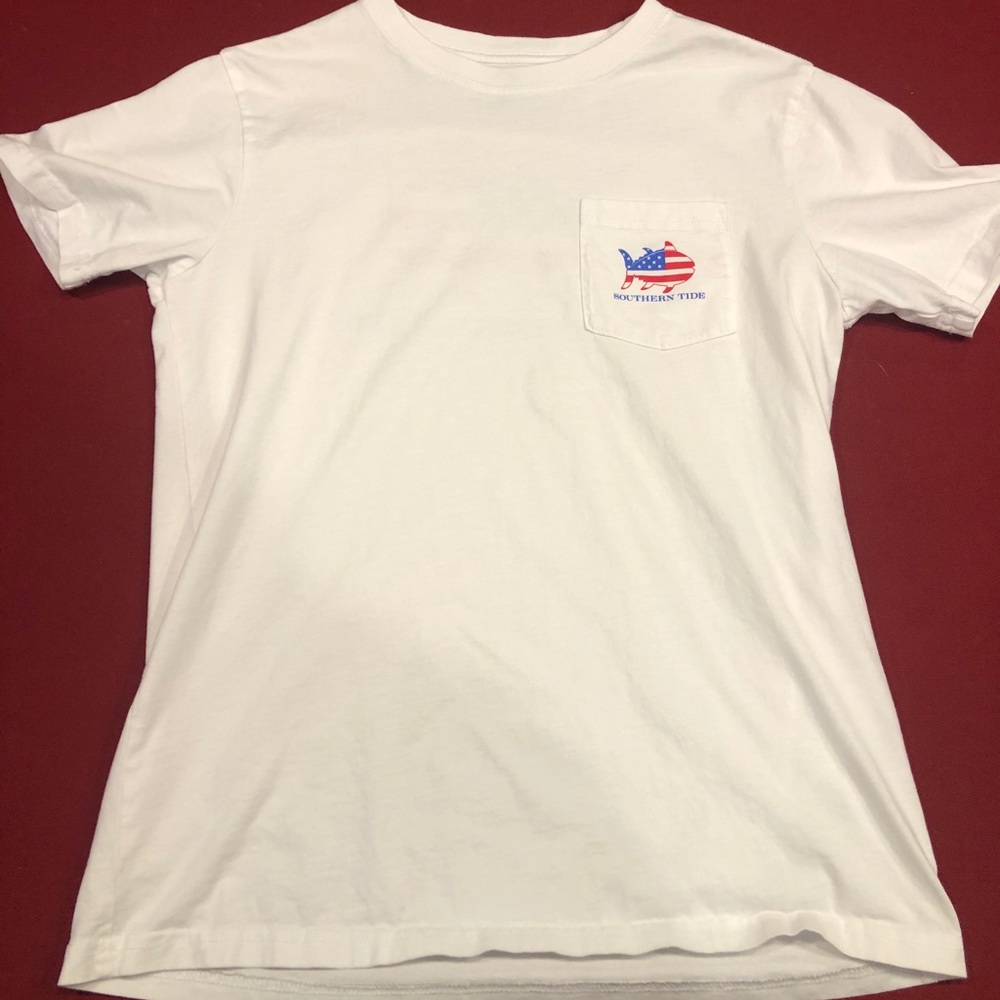 Southern tide t shirt